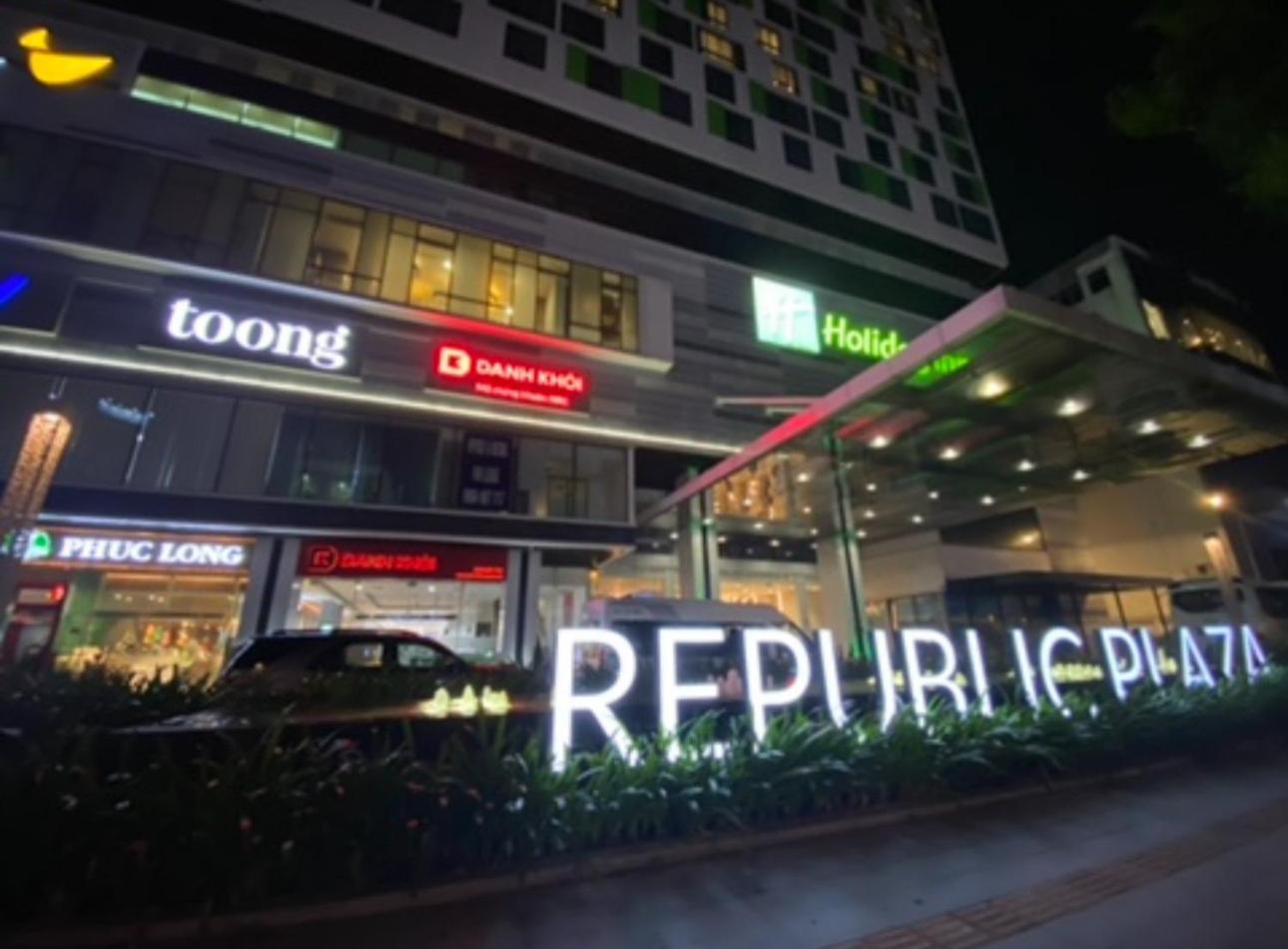 Căn hộ Airport - King Bed - Free Pool & Gym & Kids TP. Hồ Chí Minh